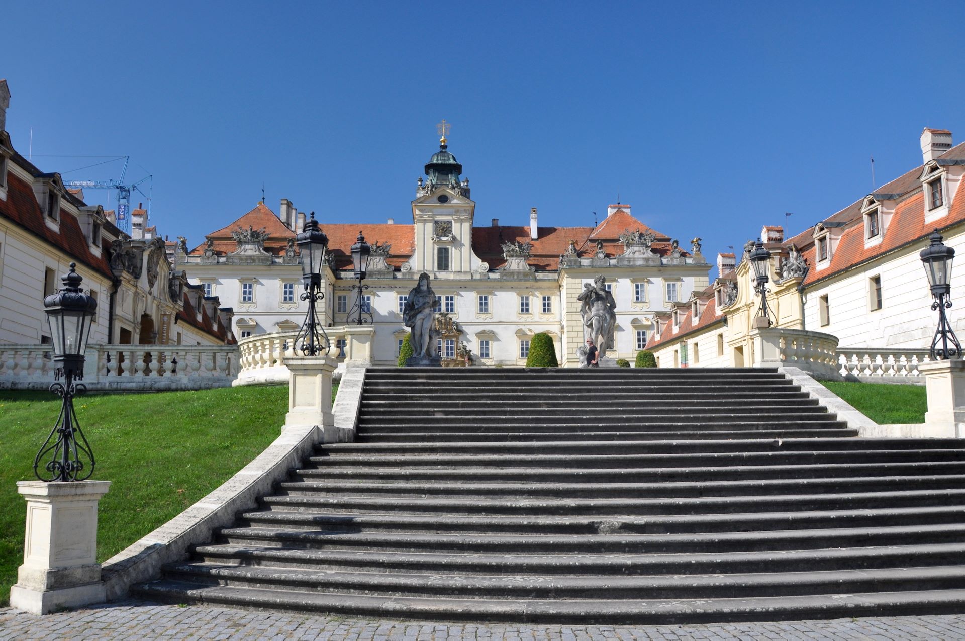 Valtice (deutsch Feldsberg) (Photo license: CC BY 2.0)
